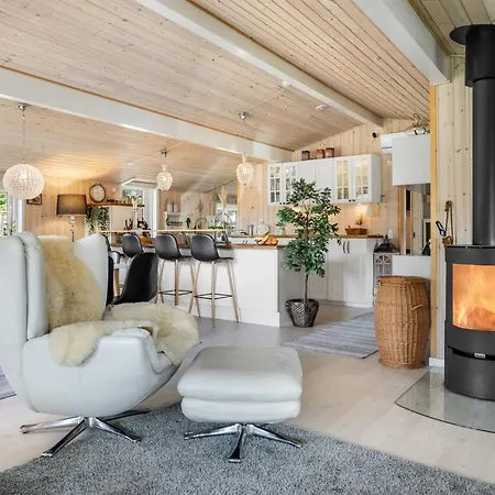 Livni - From The Sea By Interhome Feriehus *